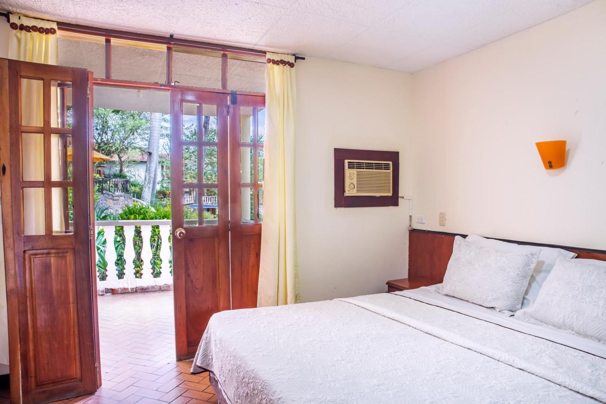 Hotel Posada Campestre San Gil Exterior photo